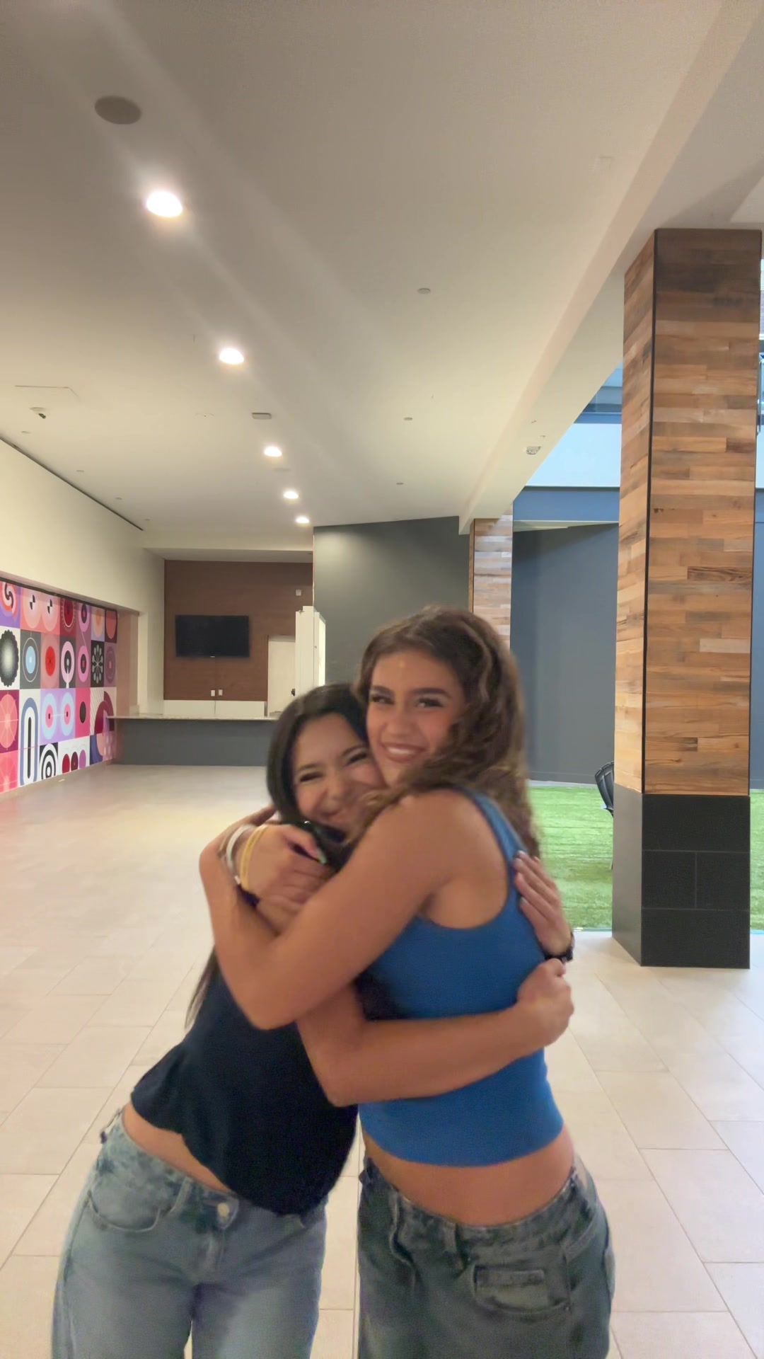 @Melana Rae