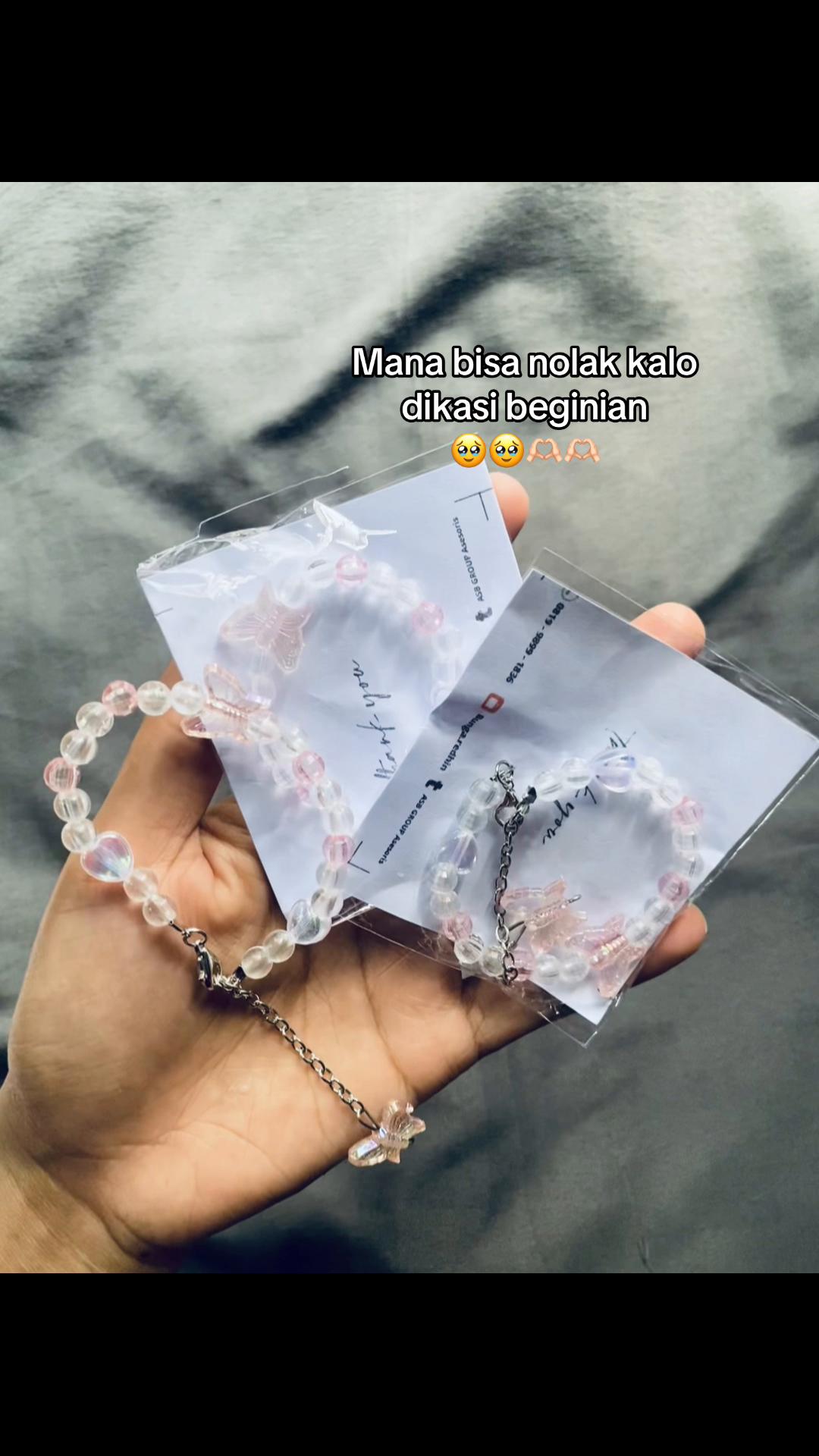 @🦋✨