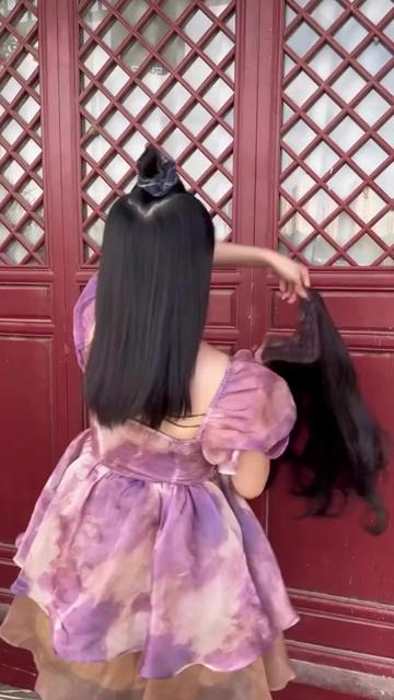 @ឡាំ យ៉ង😁🦋