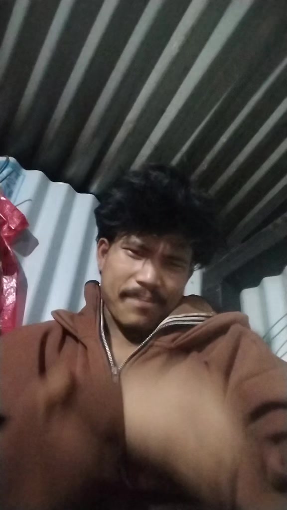 @Mr.. mukhiya😊