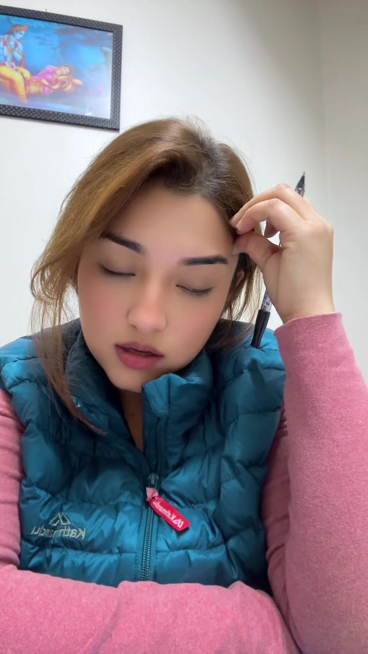 @alweena4