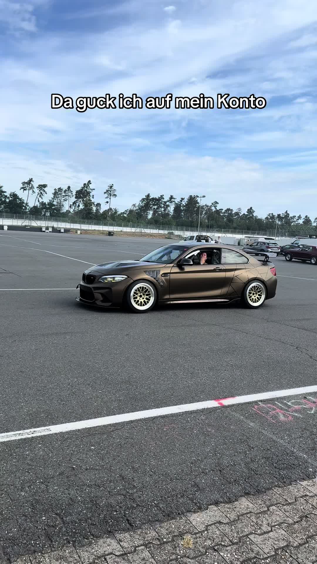 @M2_Dennis
