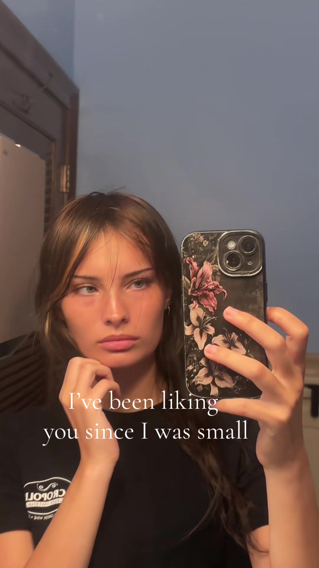 @:3