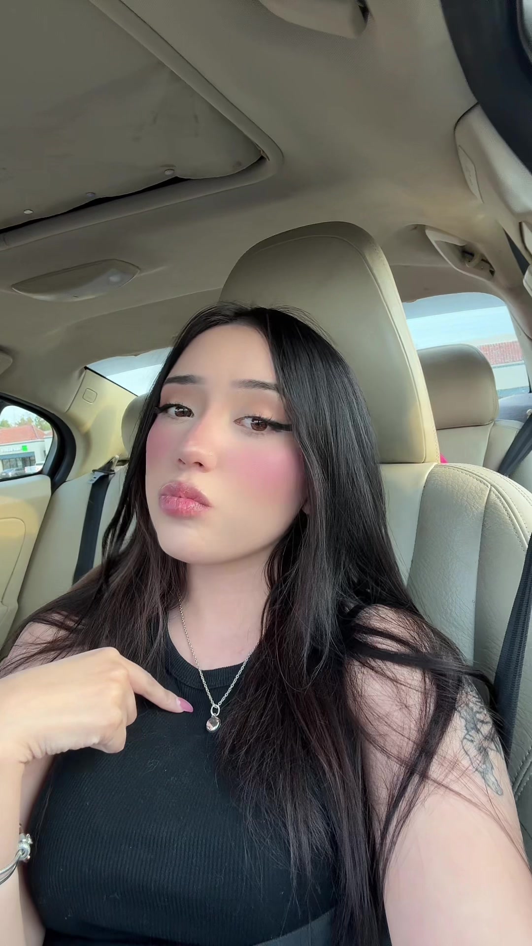 @Lali