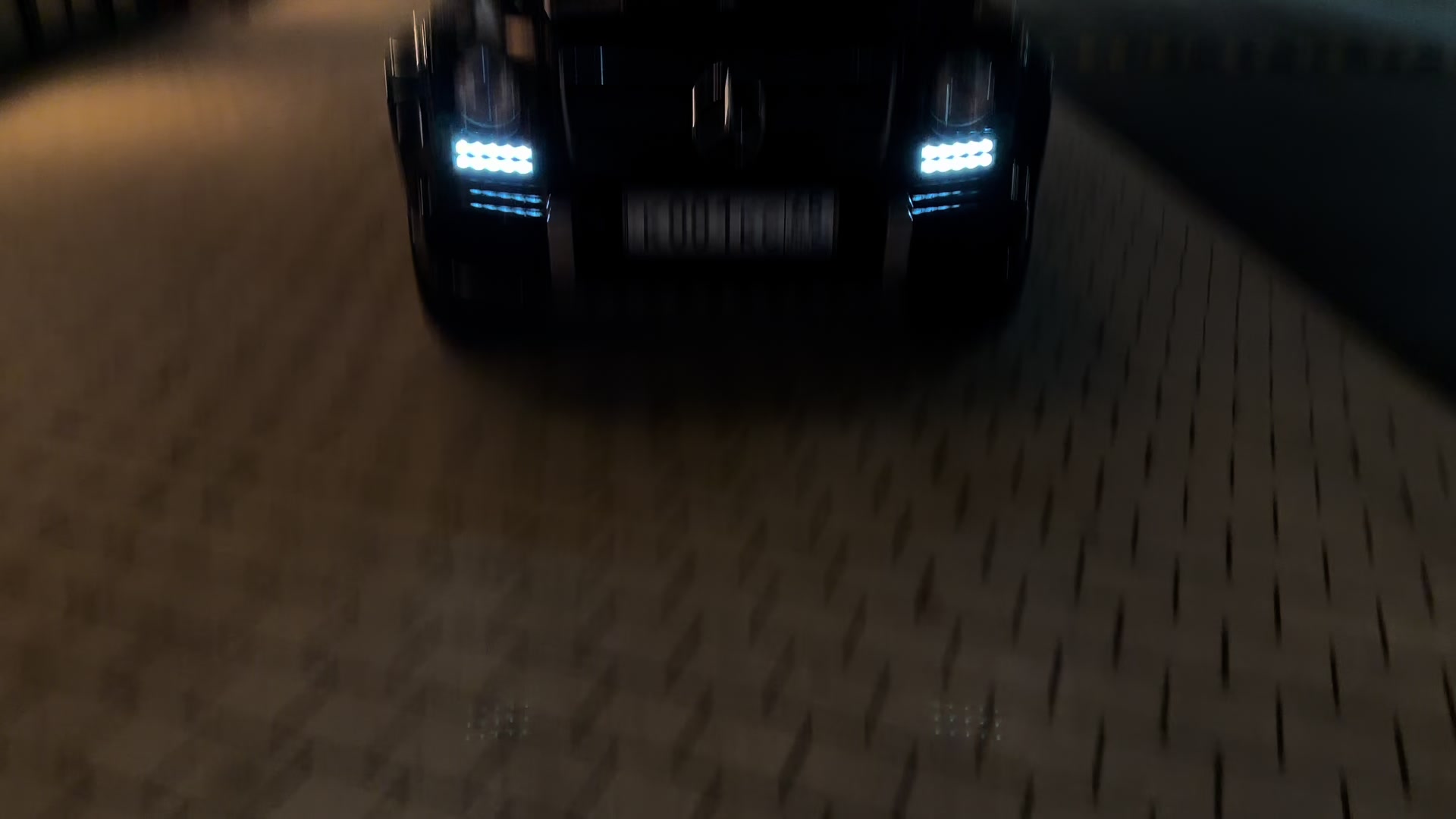 @001