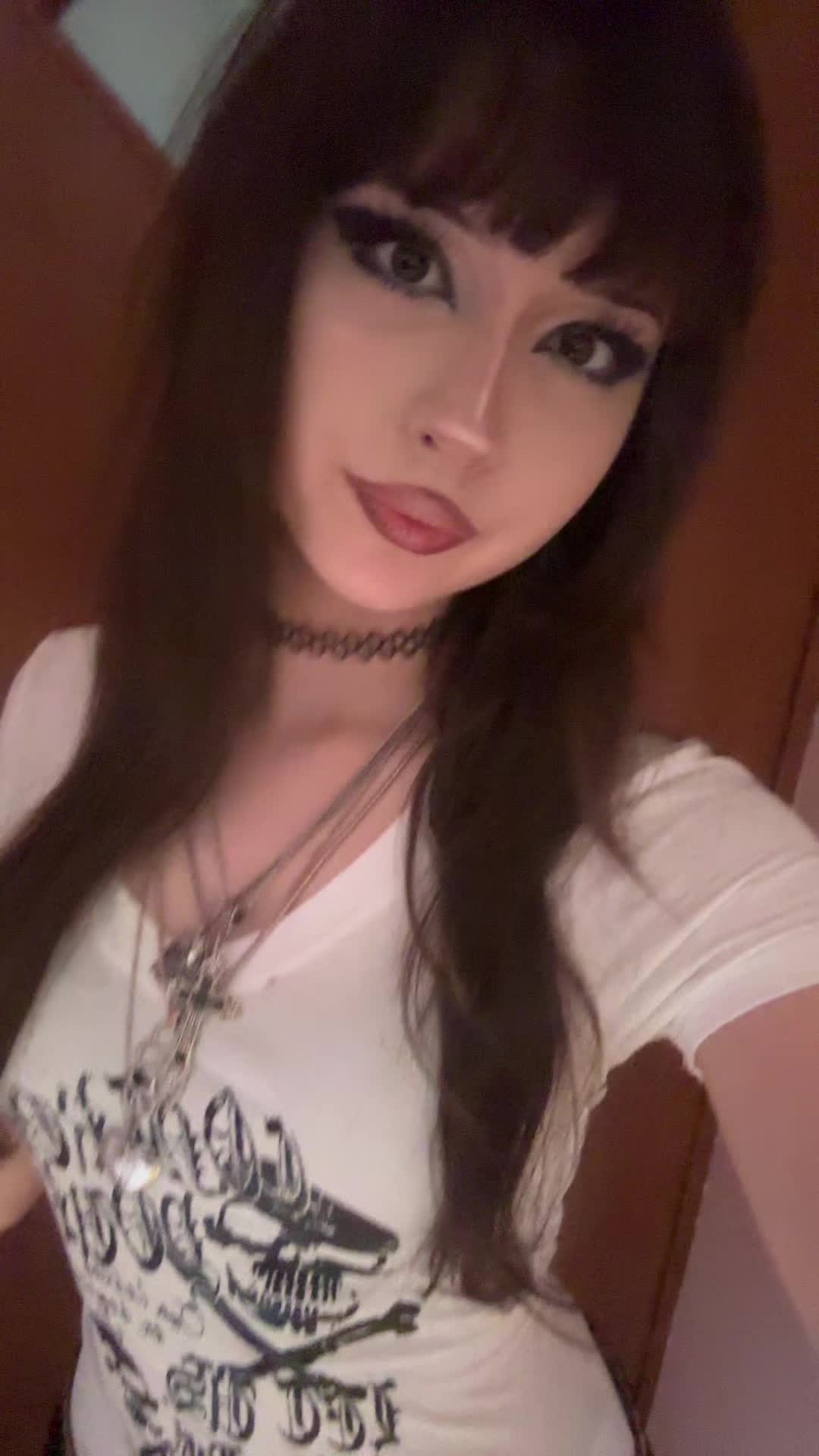 @ℳ𝒸𝒷𝓁𝒾𝓃𝑔 ℬ𝒶𝒷ℯ