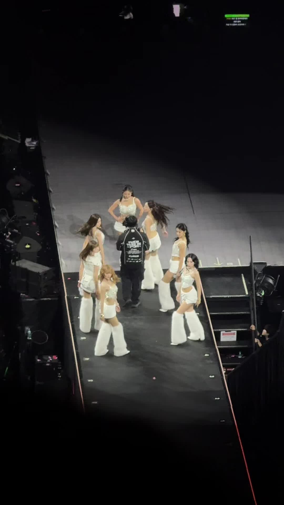 @ven! || saw twice!