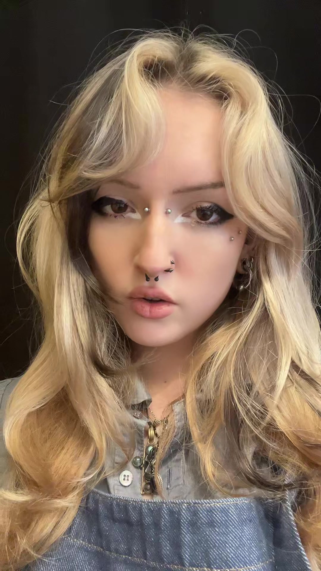 @Lili
