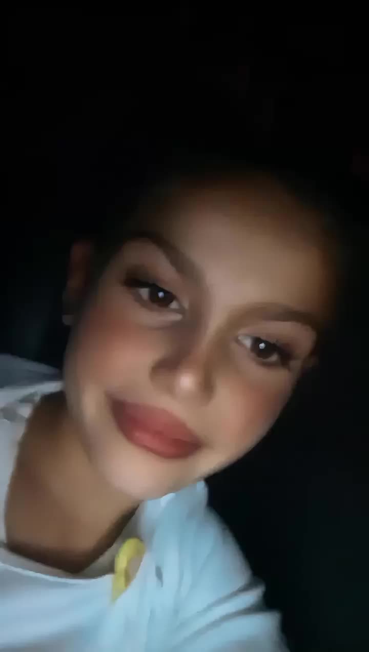 @Chanel8_