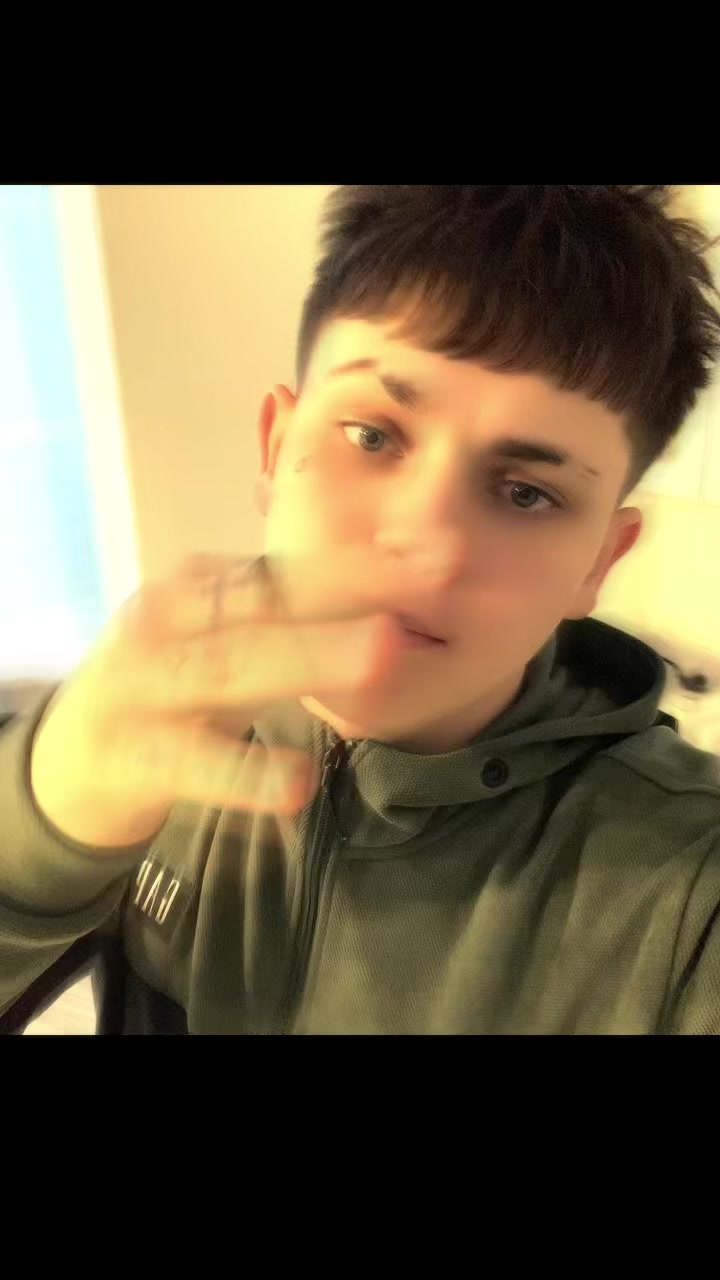 @Xzhshs😶🌫️