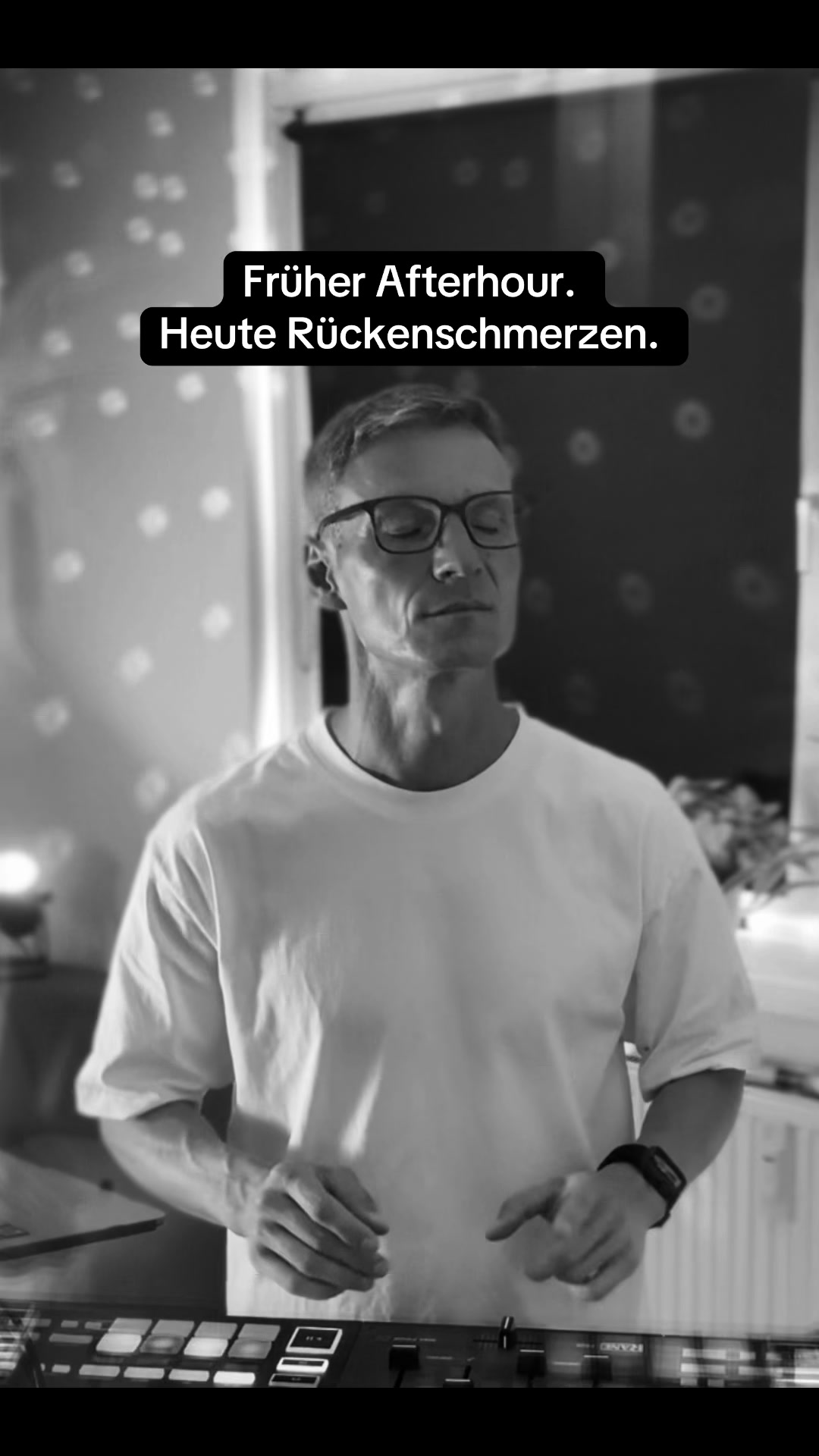 @DJ_AVEL&Oslash;