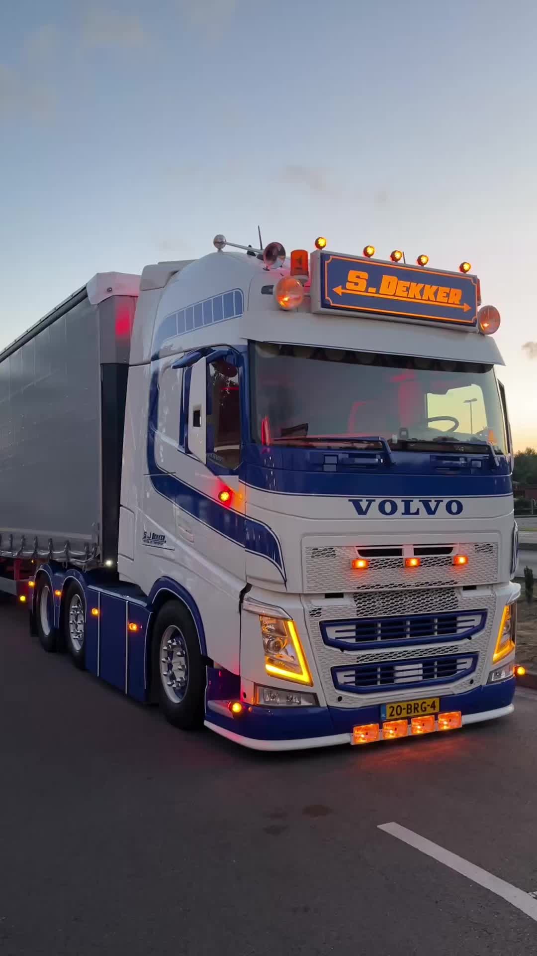 @Truckspotter-_-Leon09