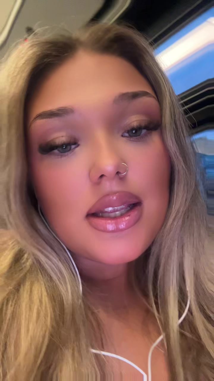 @Alina🤍