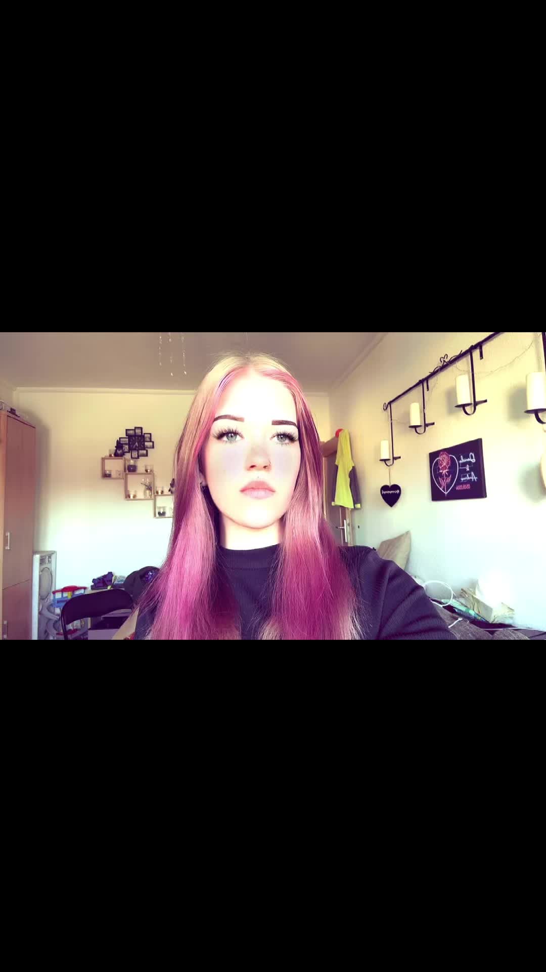 @Celina⚡️🖤
