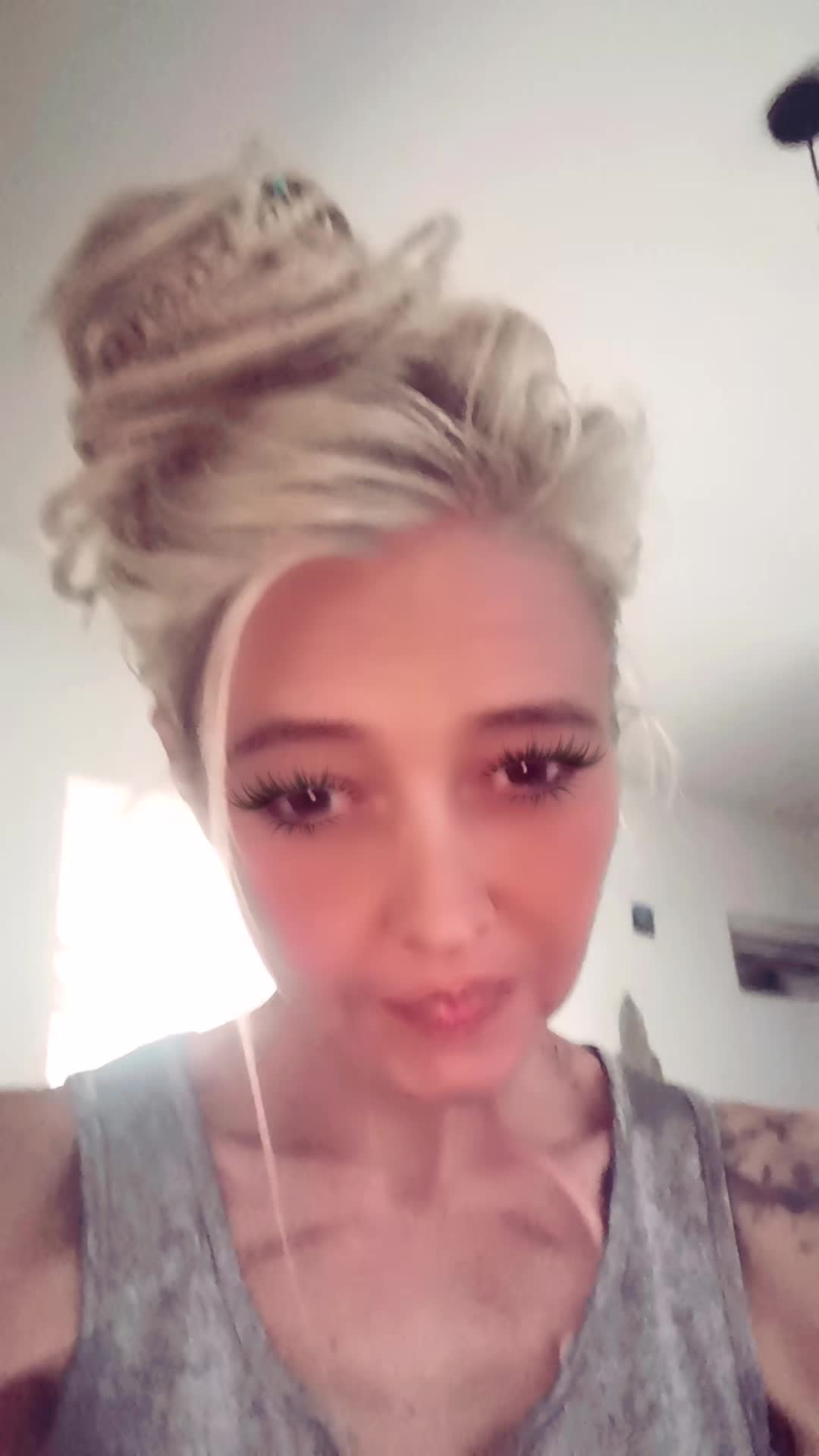 @LIGHTWARRIOR ✨✨🧚&zwj;♀️🦄✨✨