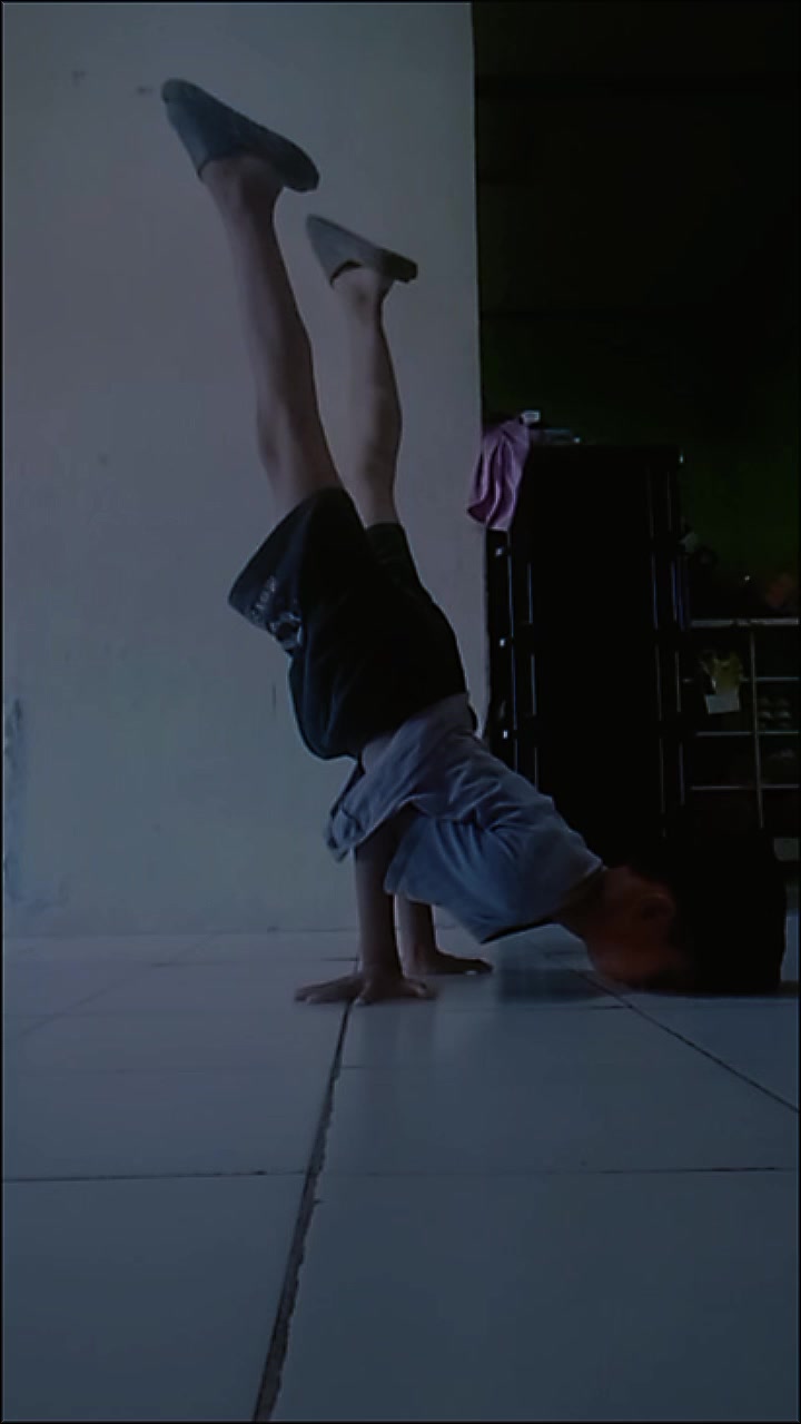 @𝐁𝐢 an orang ngakak 😜😜