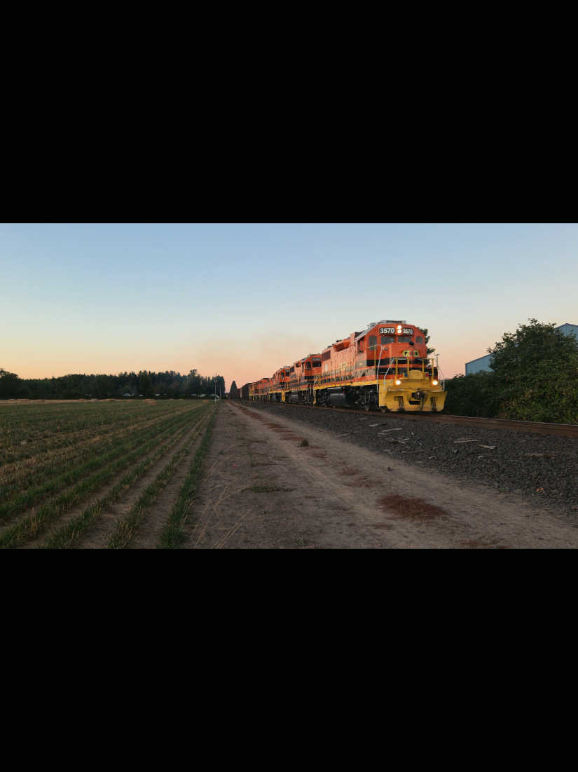 @railfan_parker