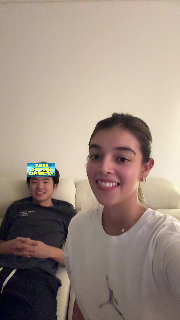 @Larissa María