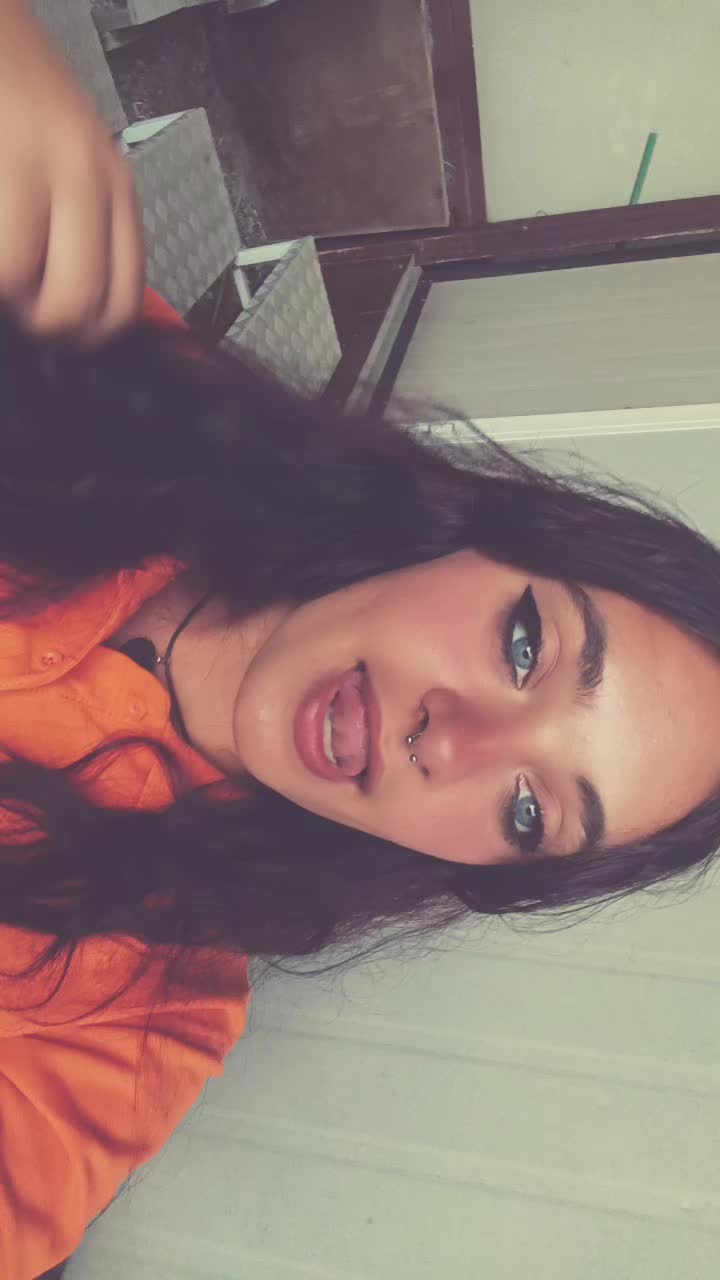 @j🌙