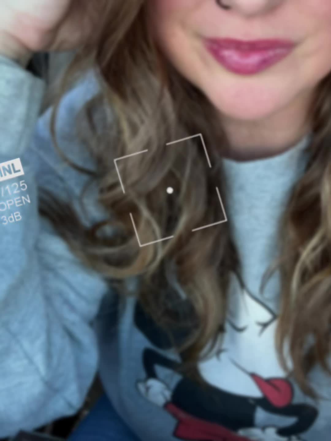 @JoanieLynn