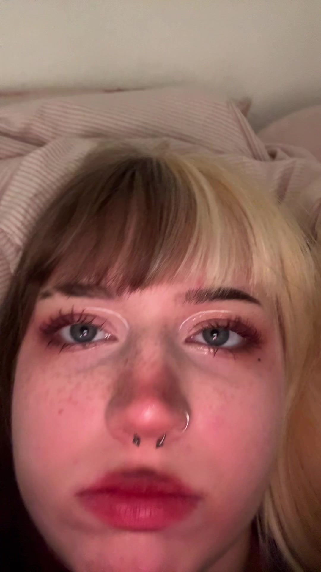 @hoemii_