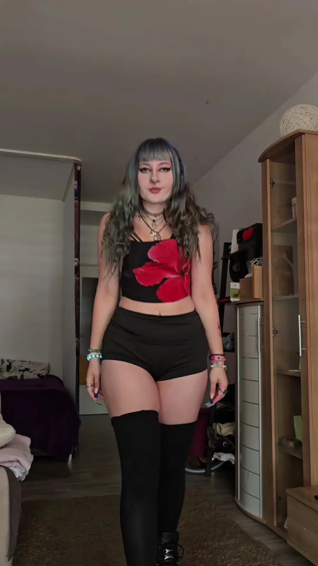 @vampire 🦇🐍