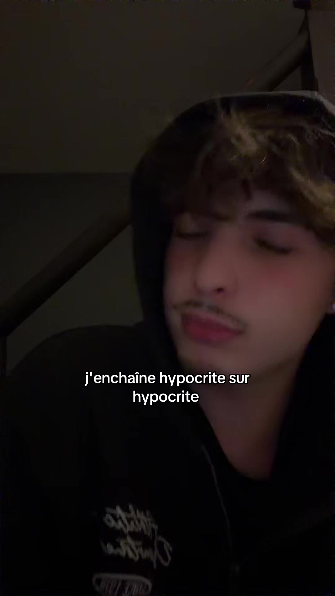 @𝑭'