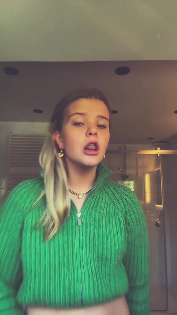 @Maximeee