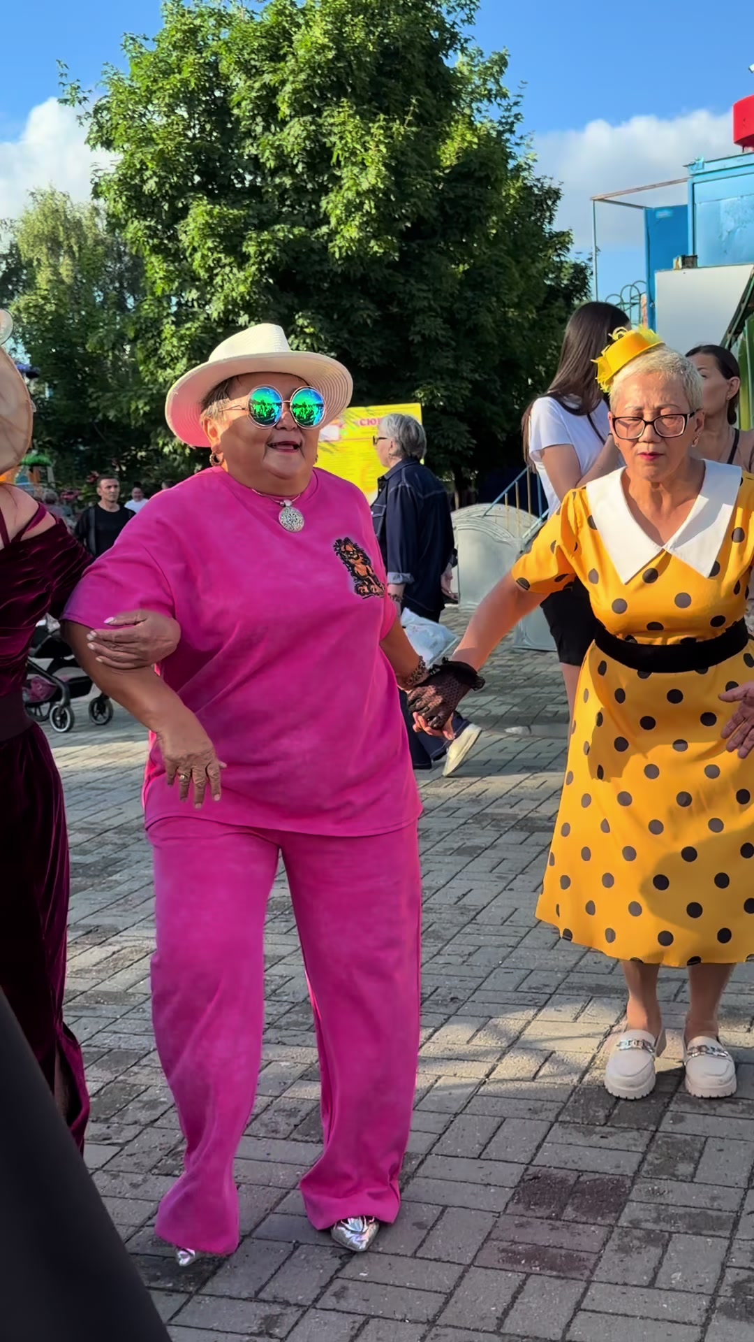 @АлуЗара