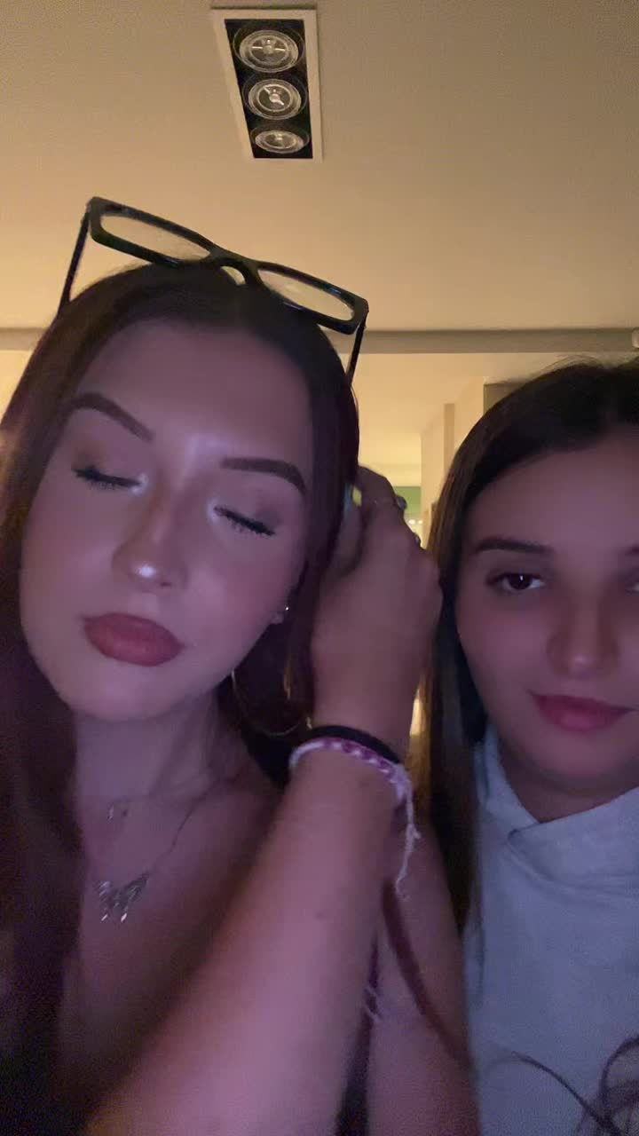 @Leaaa