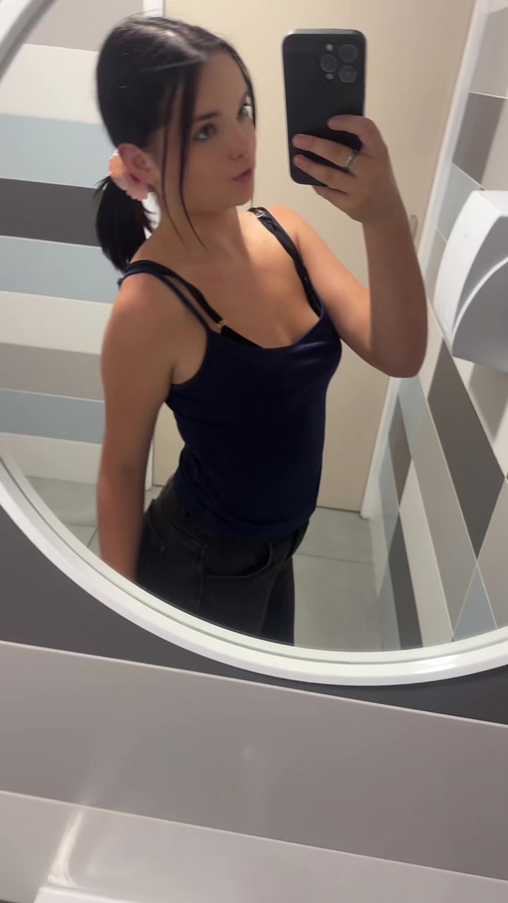 @Andréa Richard