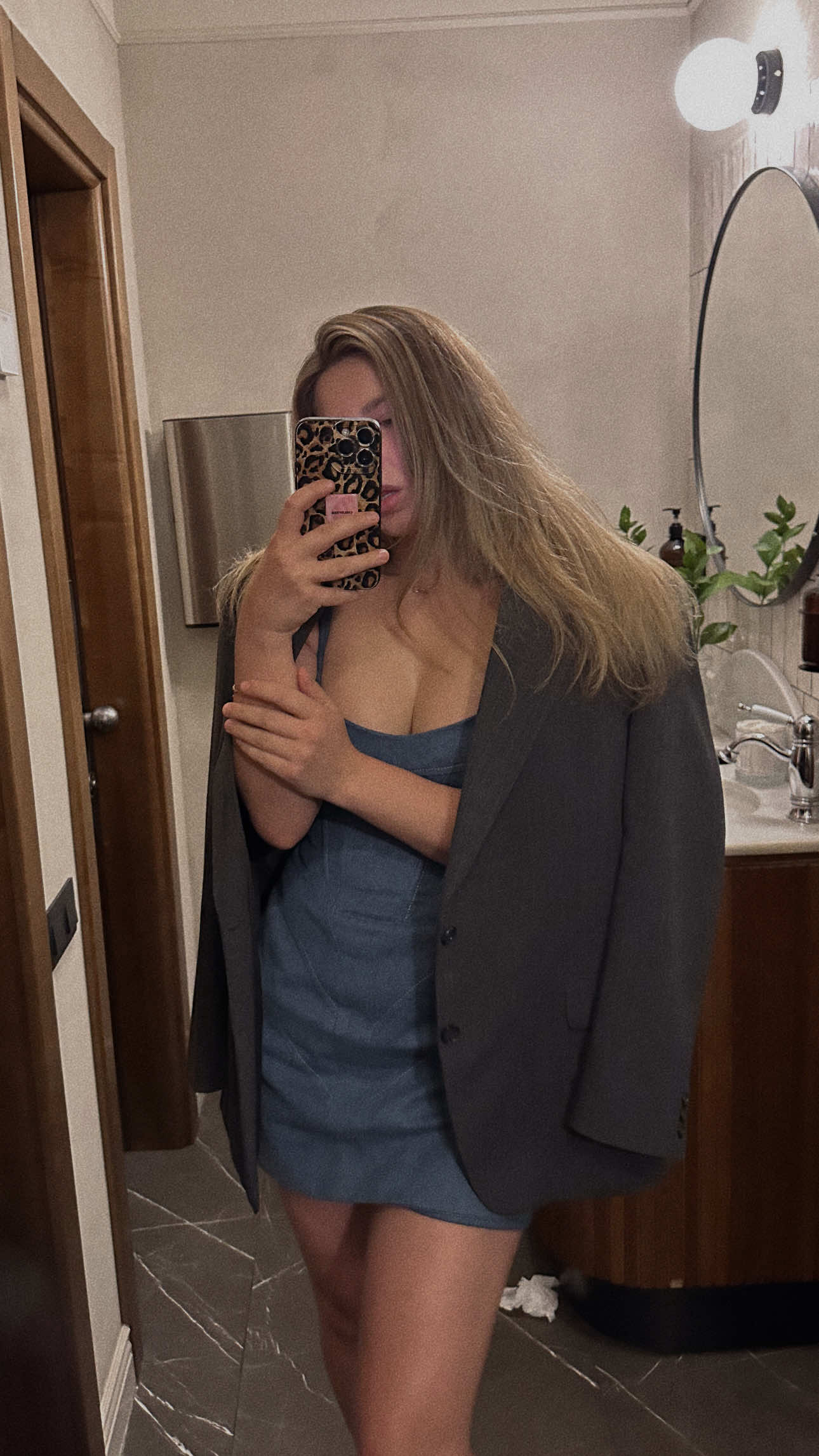 @Veronika