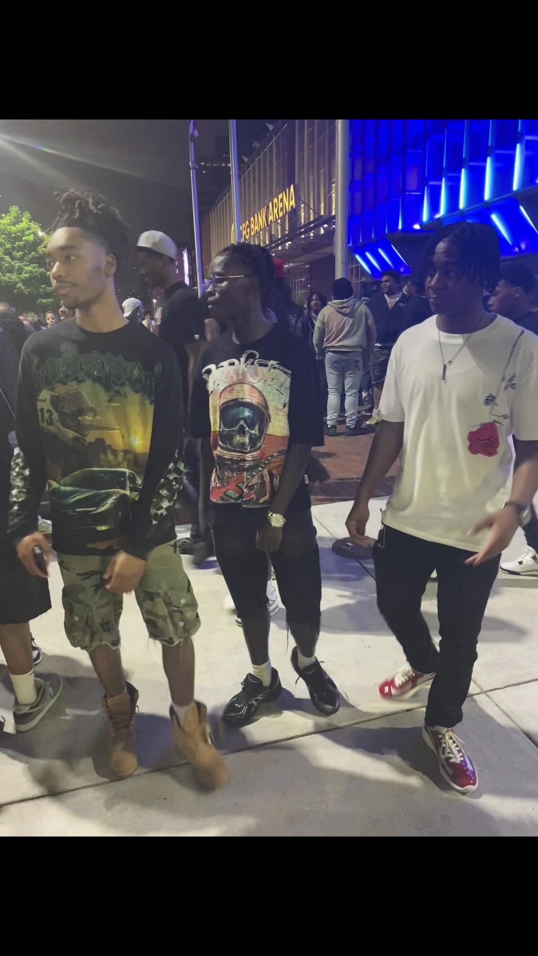@🖤