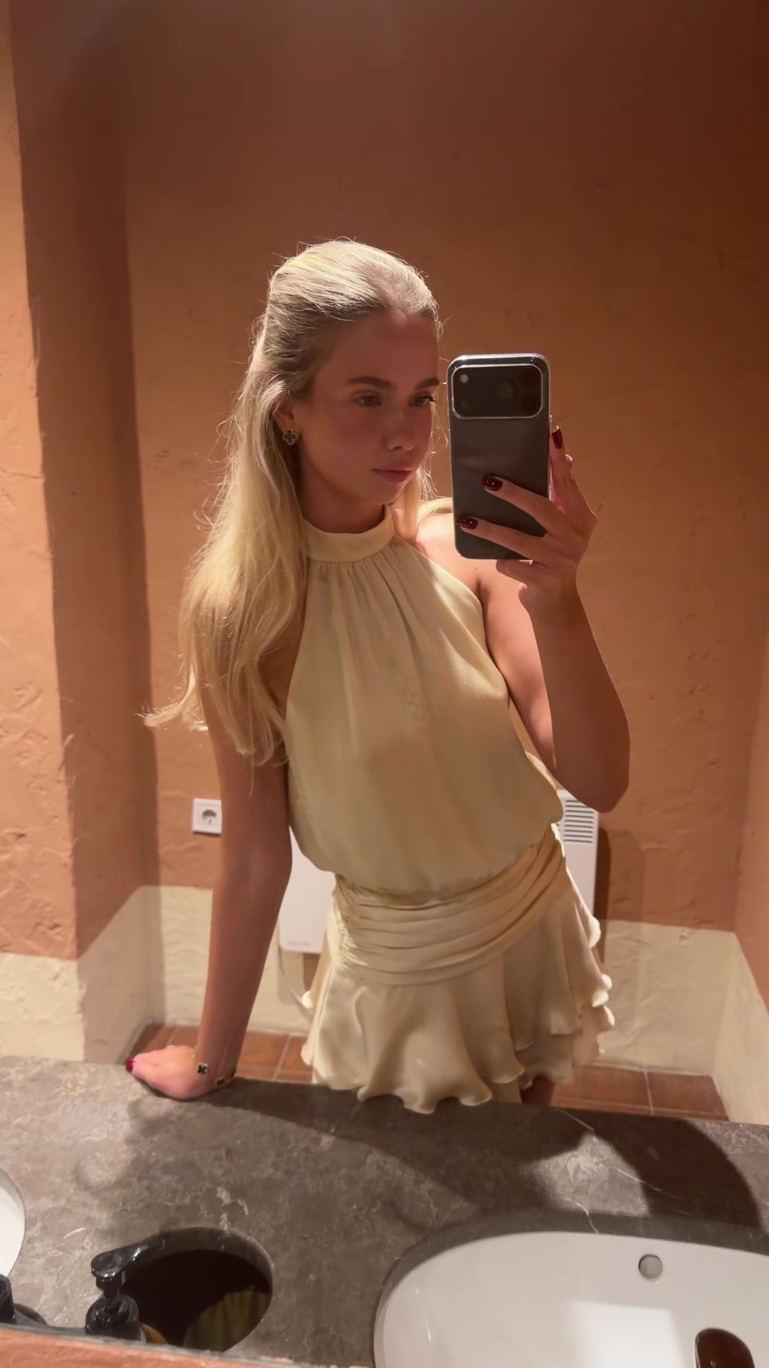 @vimollly