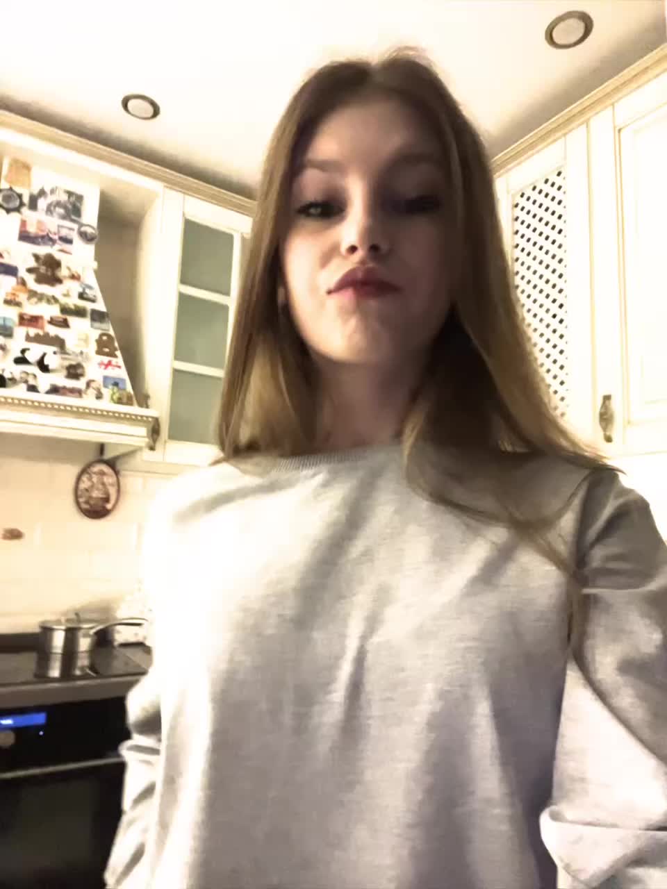 @🫦