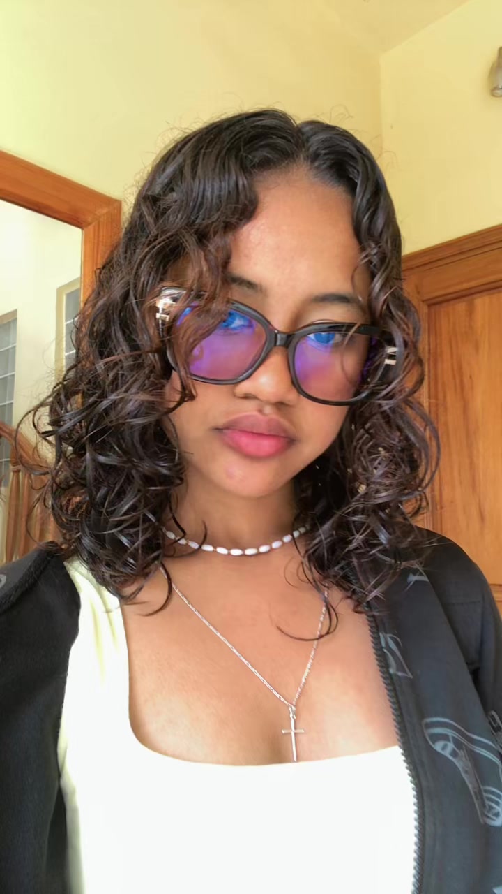 @𝕯𝖊𝖘𝖙𝖎.𝖓𝔂𝖍 🎀