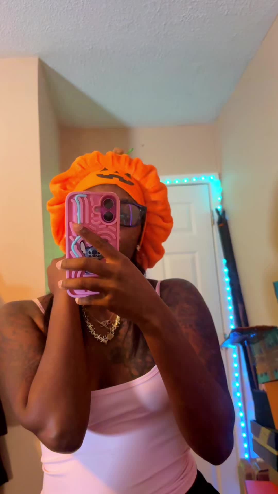 @Themuthaof3