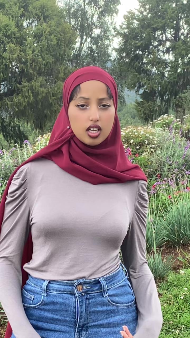 @𝕤𝕦 🌳🌸