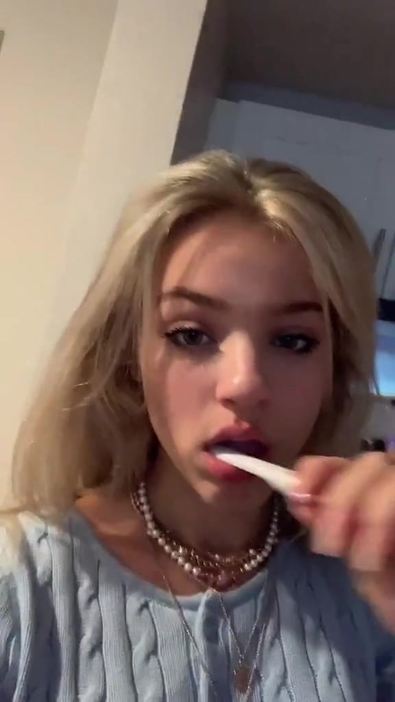 @notsofialianna
