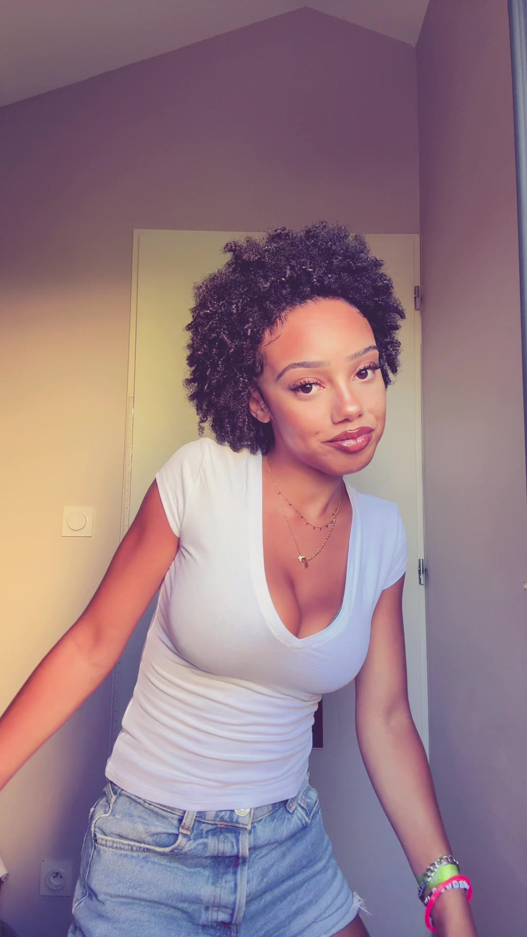 @𝑬.𝒊 🇨🇲
