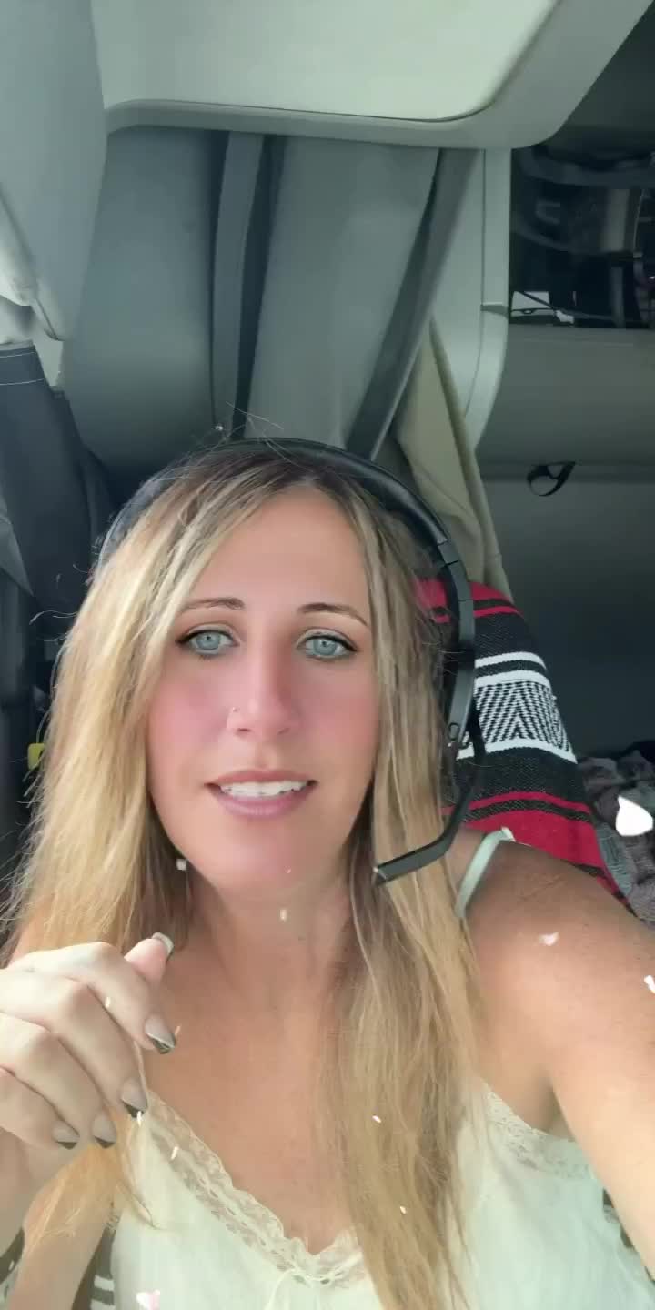 @saratrucker539