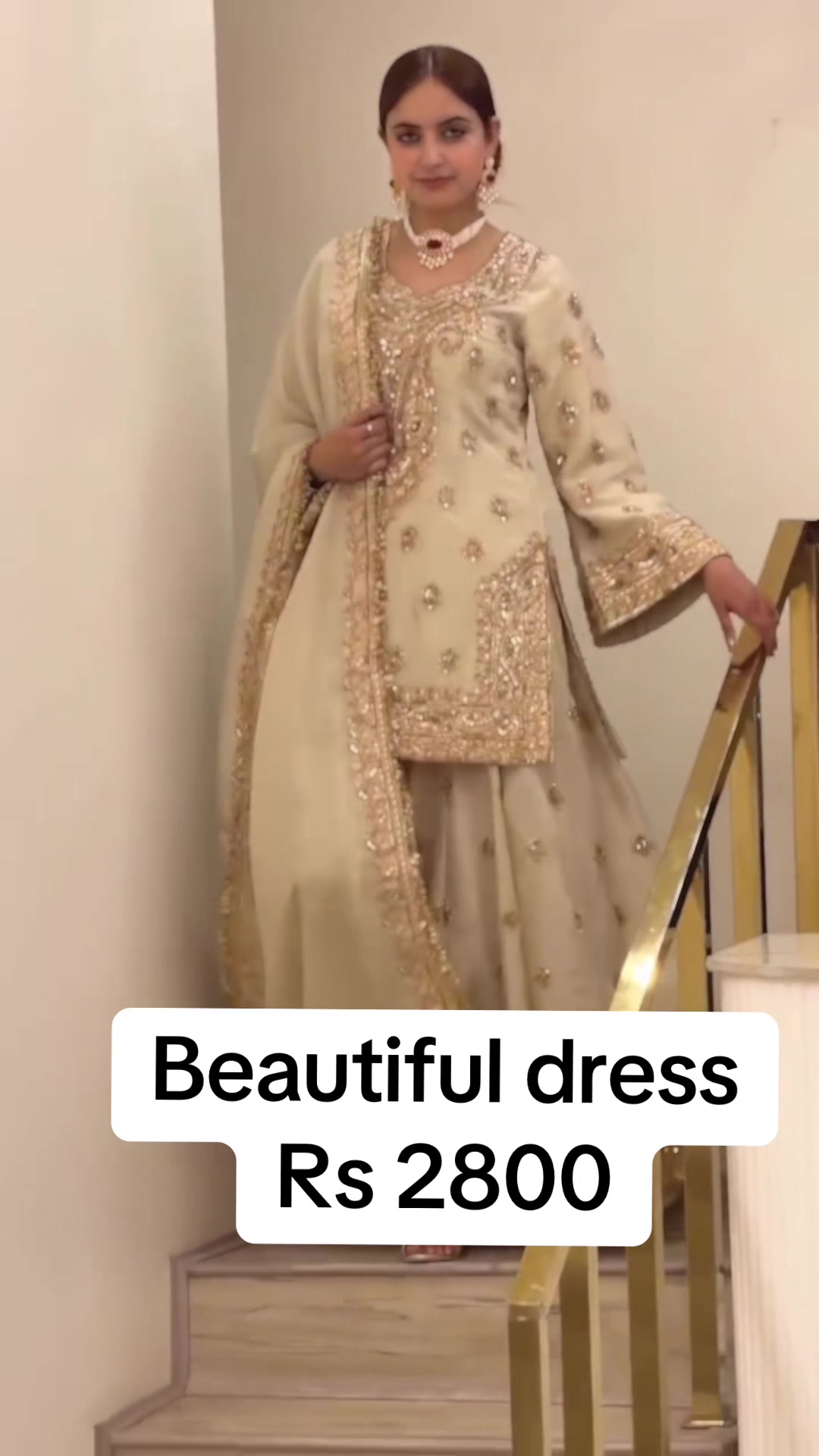 @Queencollection_fashion