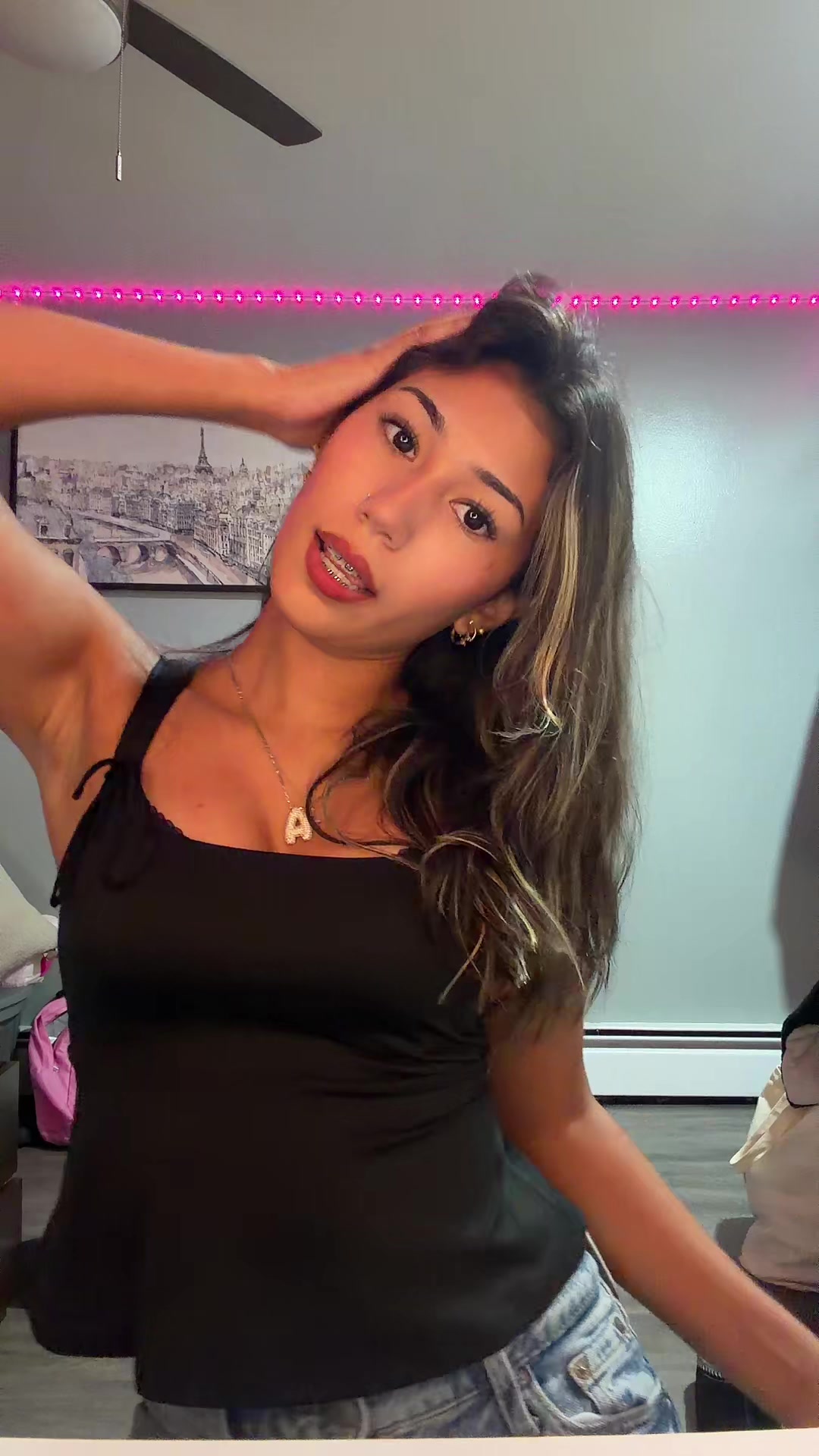 @Anjeliss