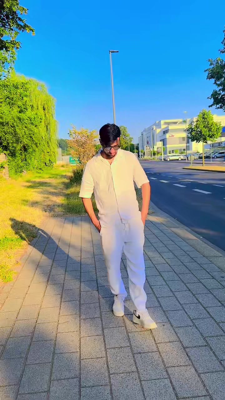 @𝑫𝒂𝒓𝒘𝒊𝒔𝒉 🇩🇪🇦🇫✌️