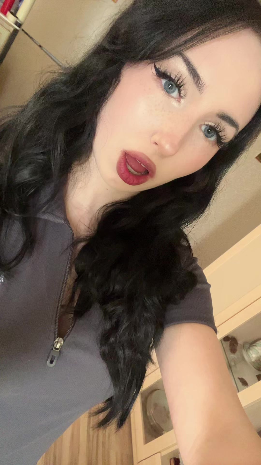 @лена вик