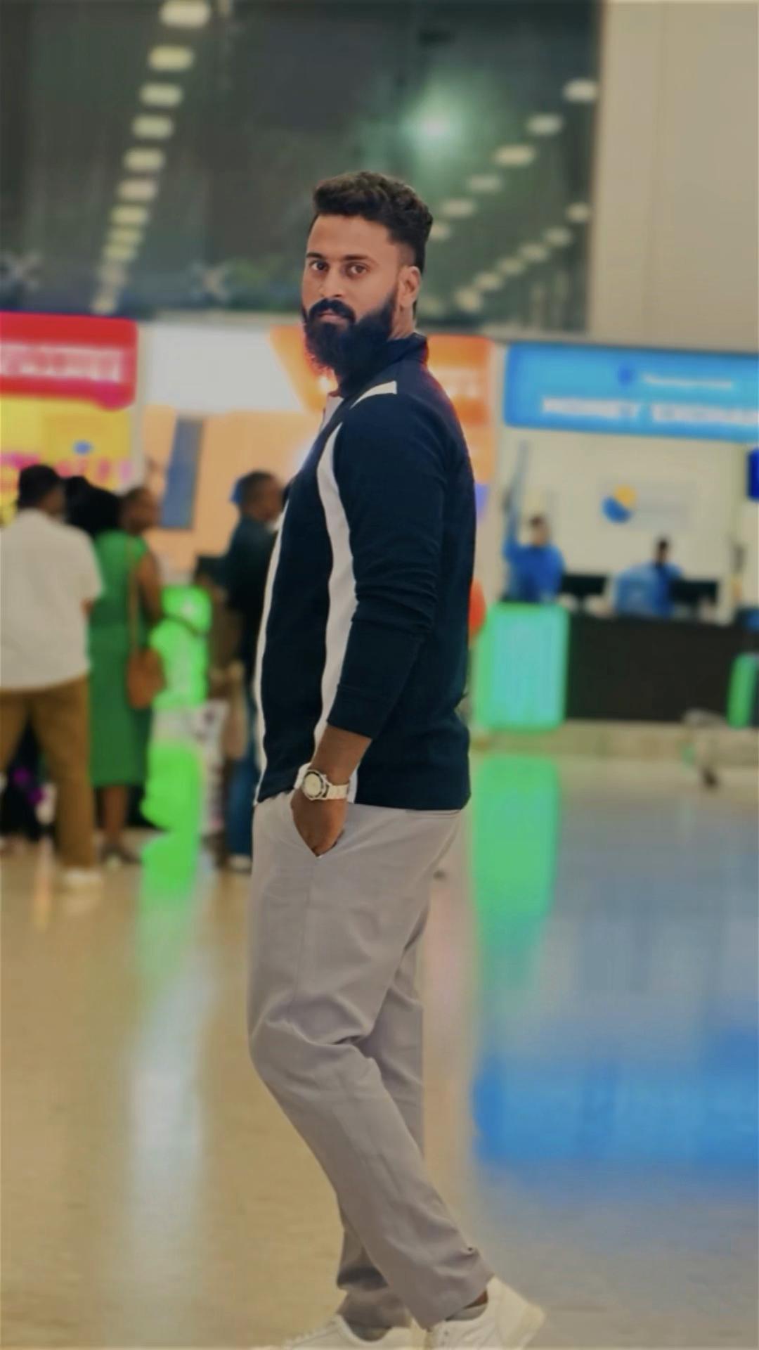 @N T V. V E N U🏏