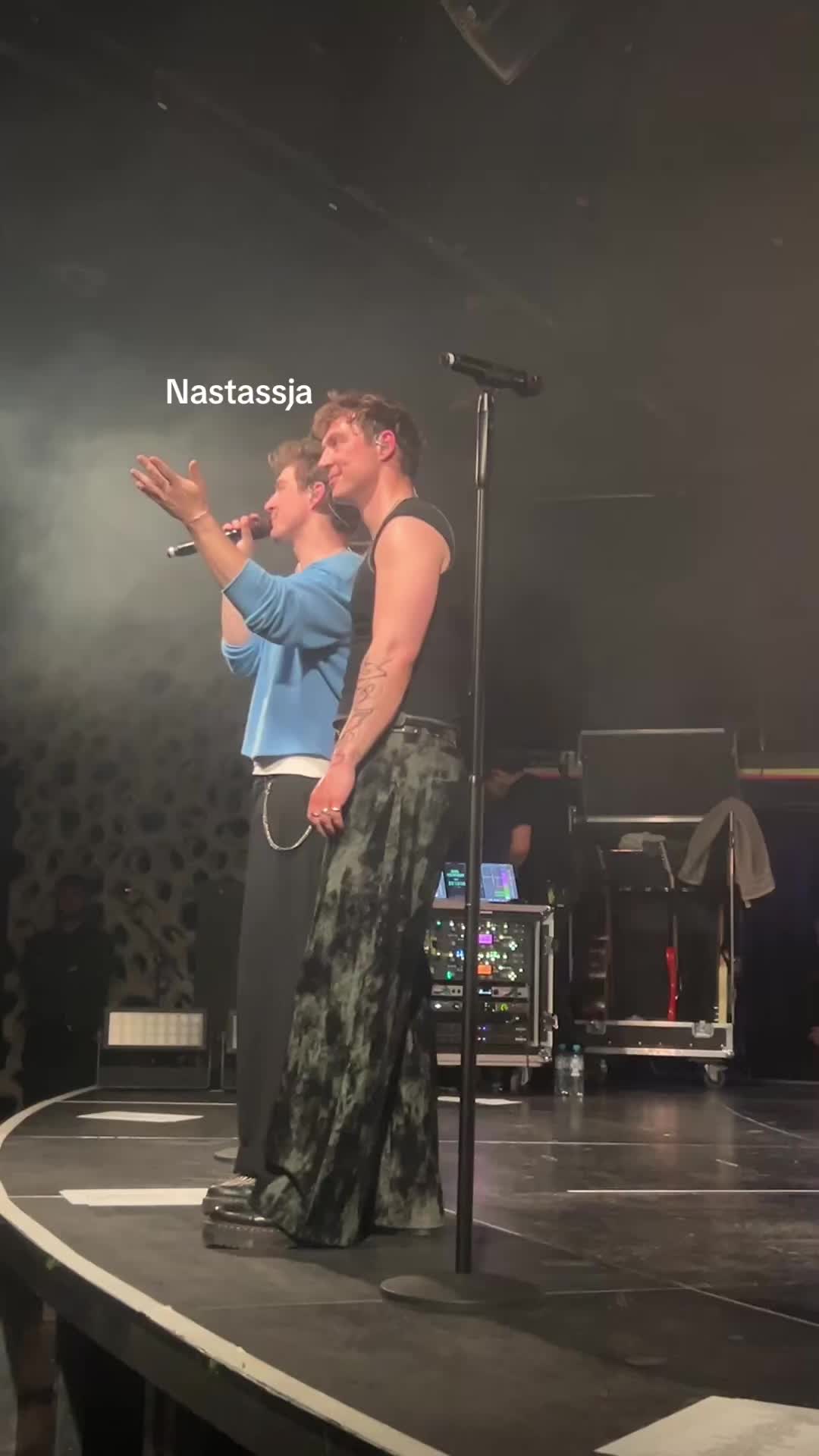 @Nastassja 丰