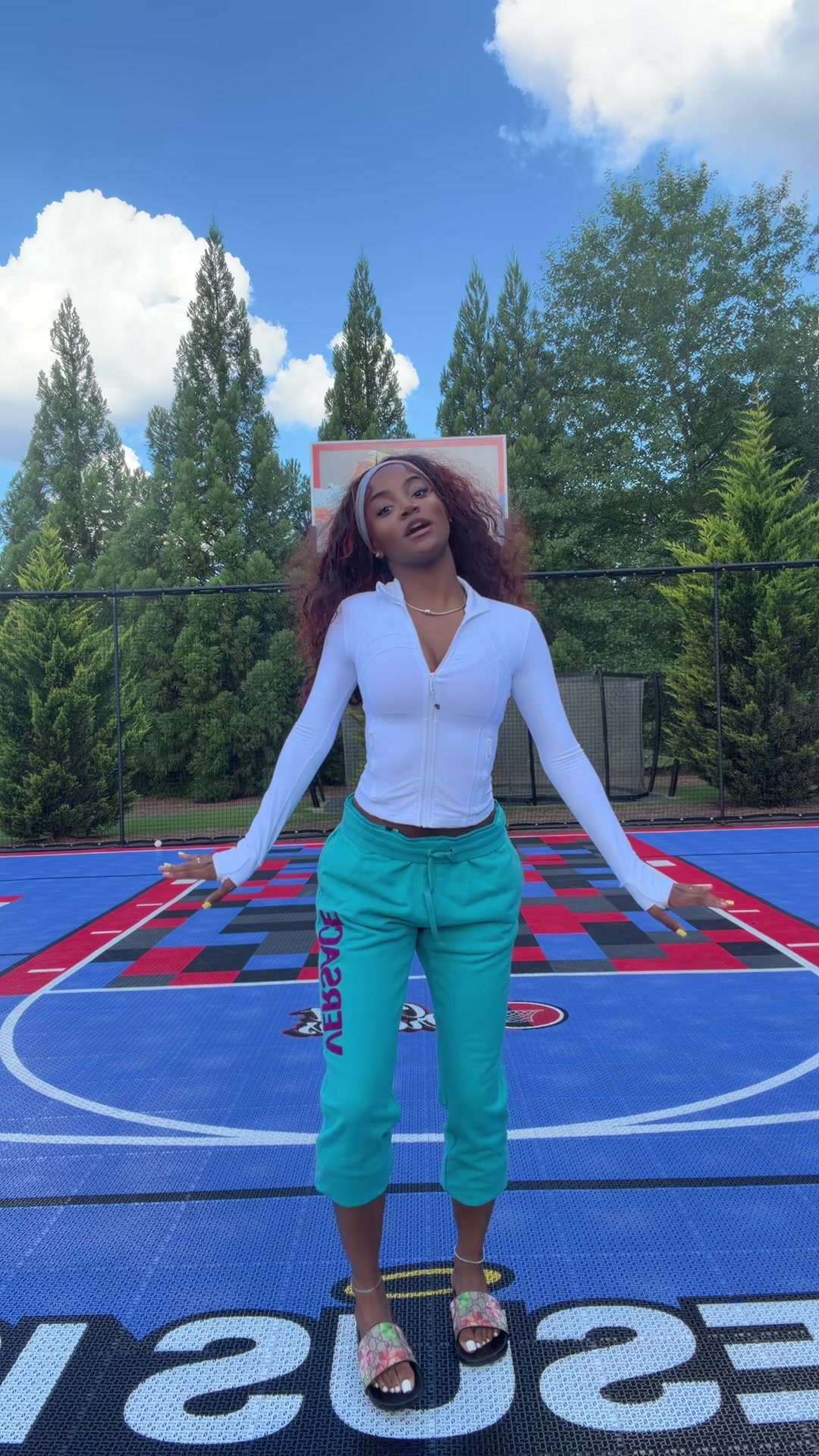 @zarhia