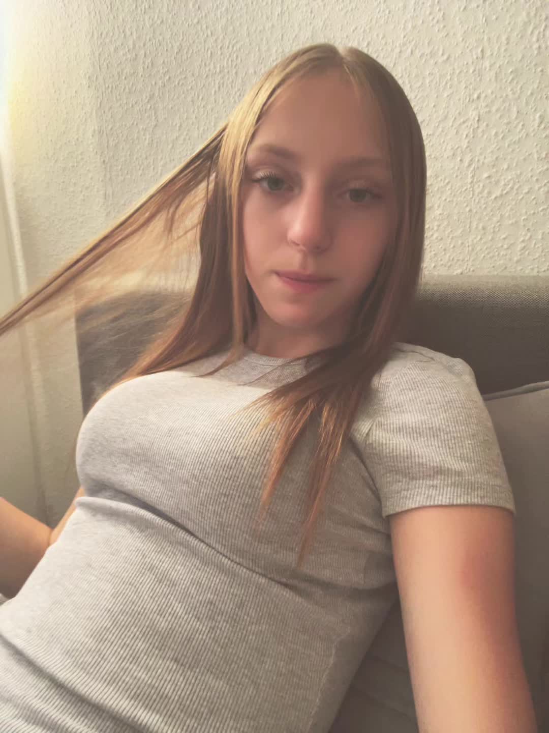 @Leo_live