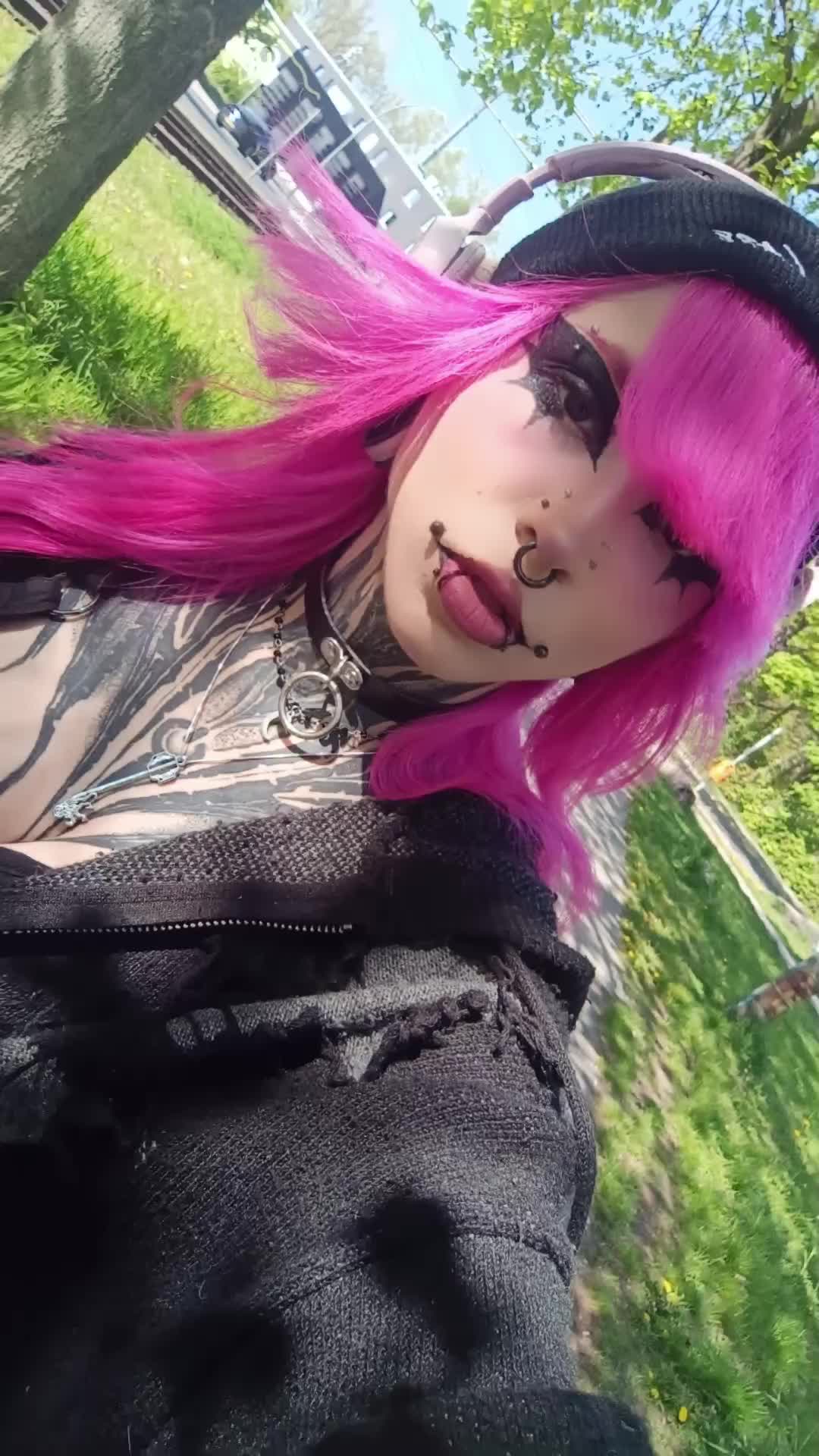 @Princess Pinkie